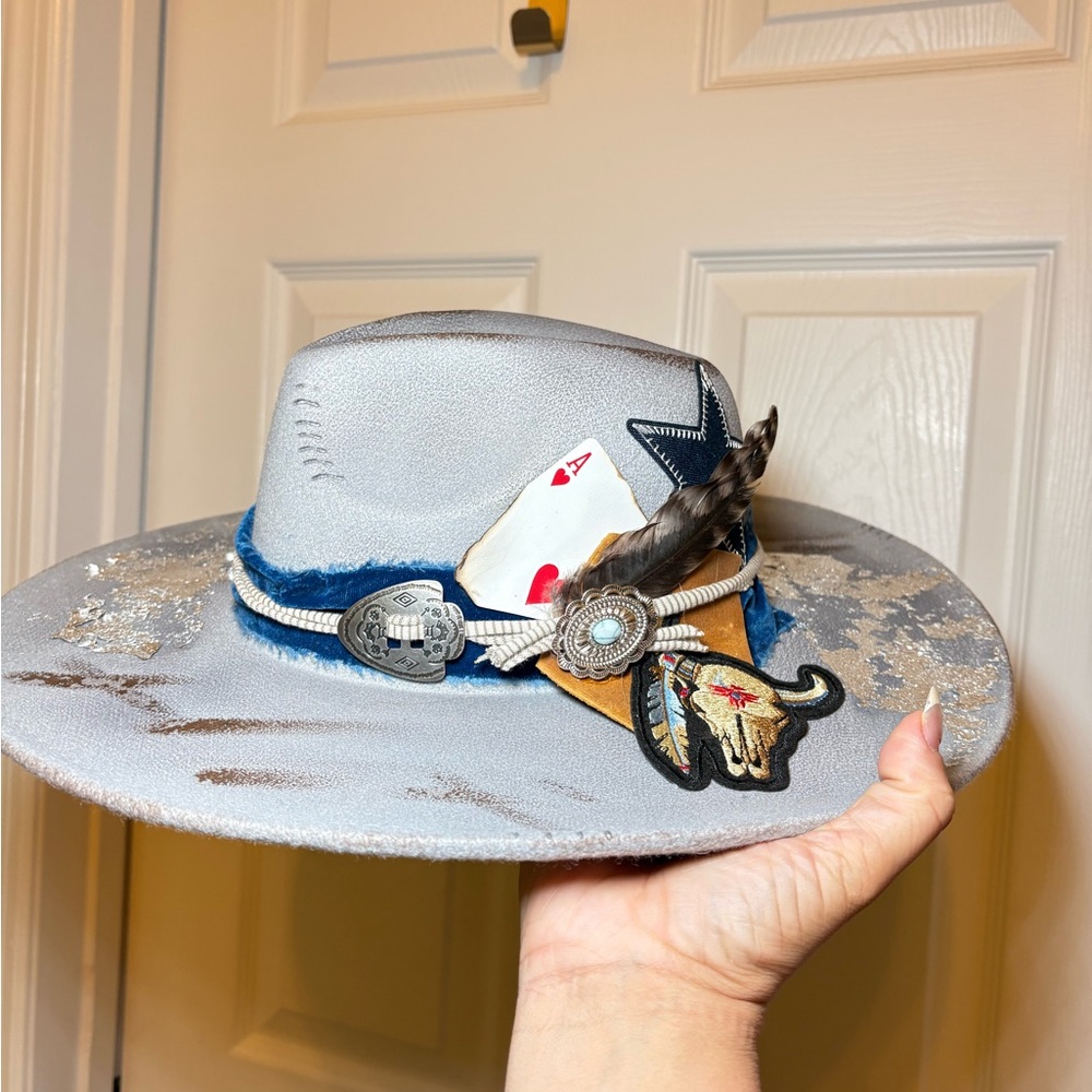Women’s Silver Western Hat with Decorative Accents